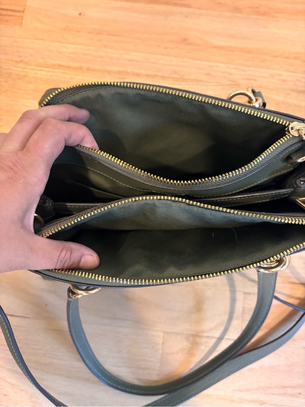 Coach Etta Carryall handbag in olive green color - Picture 11 of 12